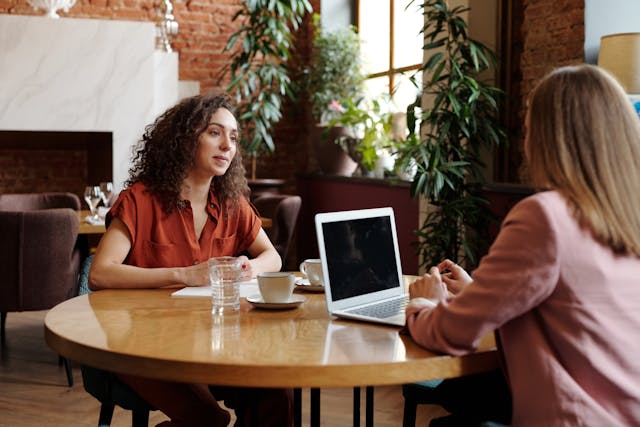 landlord interviewing a potential tenant (2)